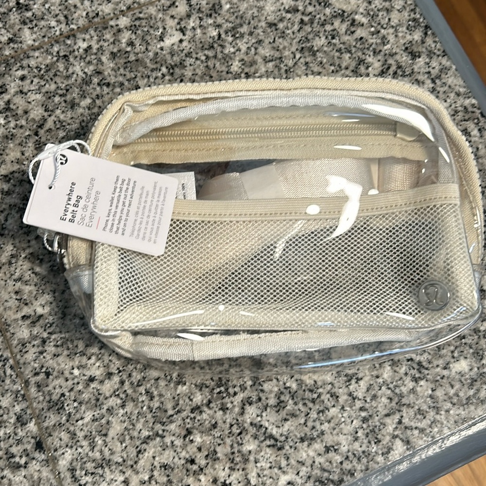 NWT Lululemon clear everywhere belt bag cream